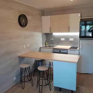 https://appartement-refait-a-neuf-a-10min-de-praloup.fr-provencehotel.com